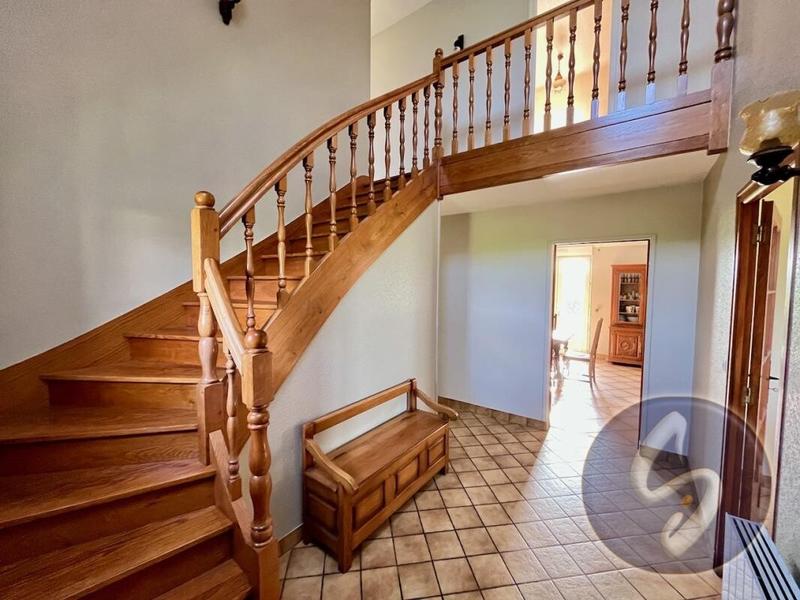 Maison - 177 m² - 6 pièces