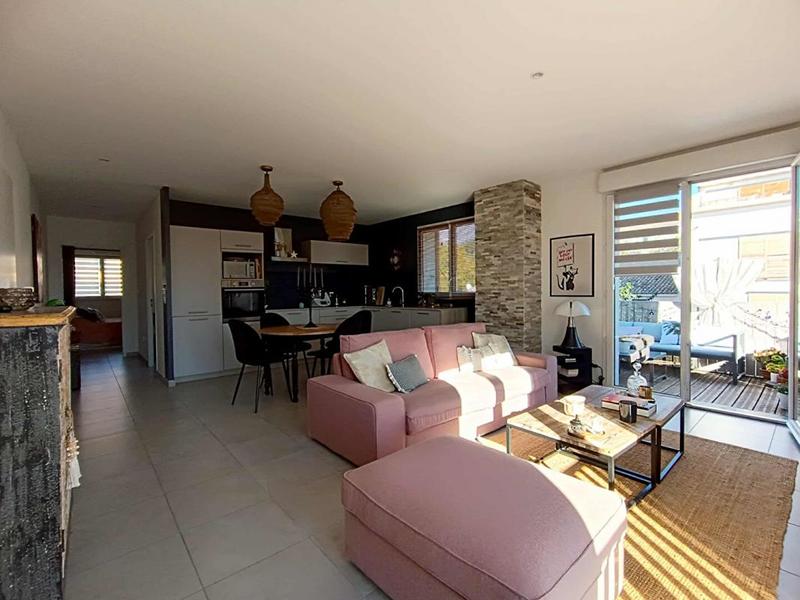 Appartement - 75 m² - 3 pièces