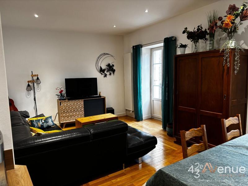 Appartement - 81 m² - 5 pièces
