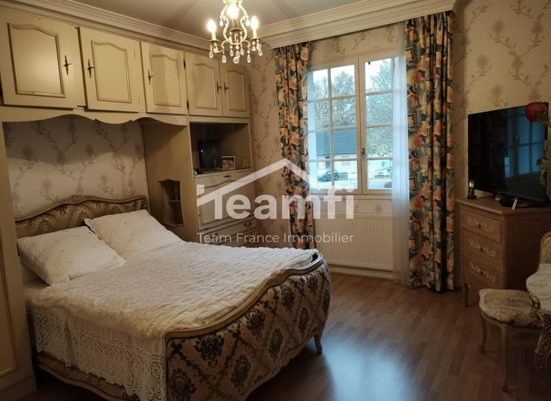 Maison - 160 m² - 8 pièces