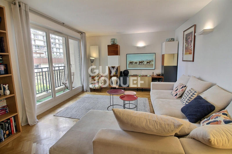 Appartement - 104 m² - 5 pièces