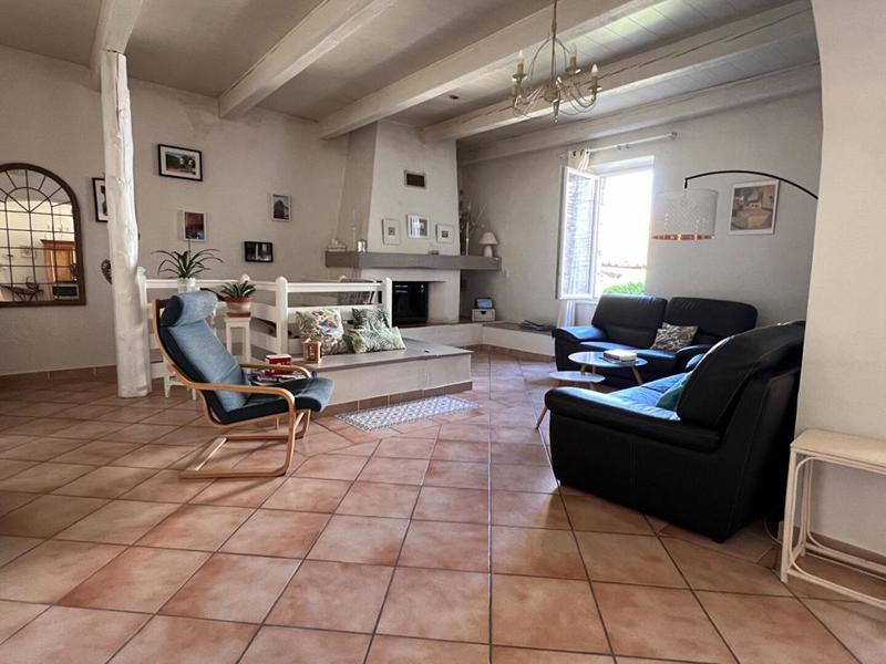 Maison de village - 287 m² - 8 pièces