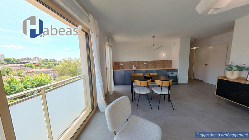 Appartement - 92 m² - 4 pièces