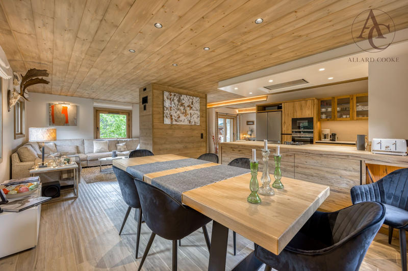 Châlet - 316 m² - 10 pièces