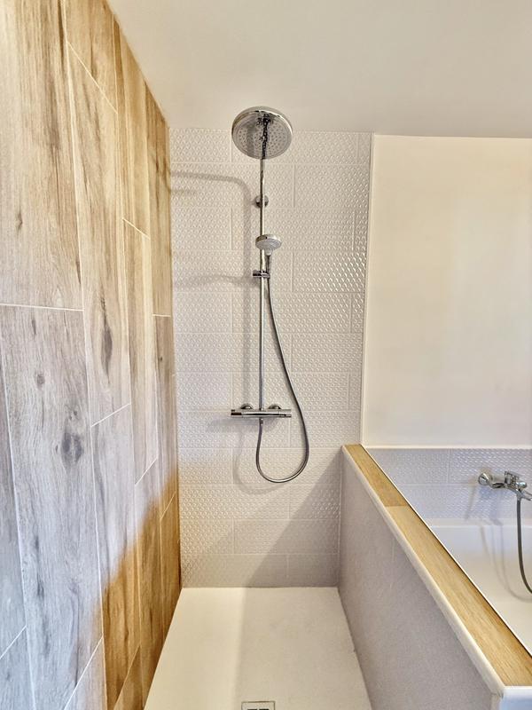 Maison - 121 m² - 7 pièces