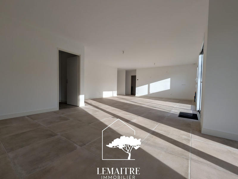 Maison - 122 m² - 4 pièces