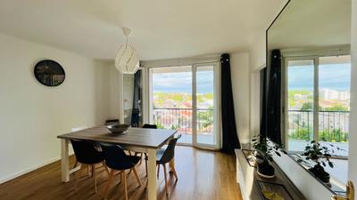 Appartement - 67 m² - 4 pièces