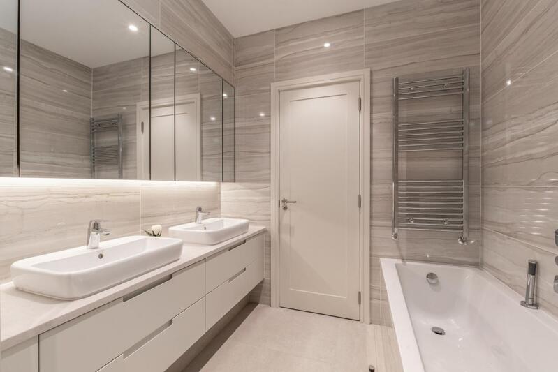 Appartement - 90 m² - 5 pièces