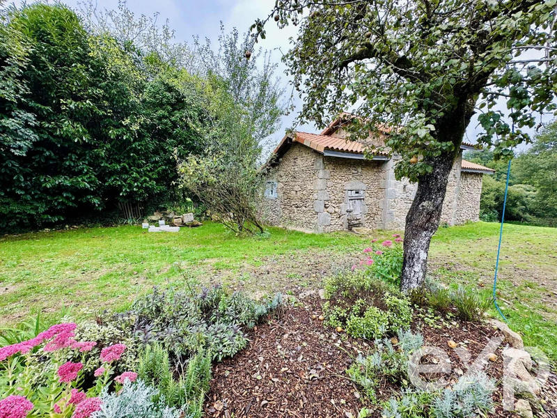 Maison traditionnelle - 124 m² - 5 pièces