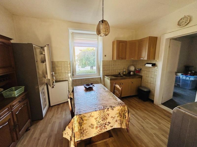 Maison - 97 m² - 5 pièces