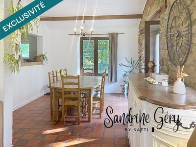 Maison - 185 m² - 6 pièces