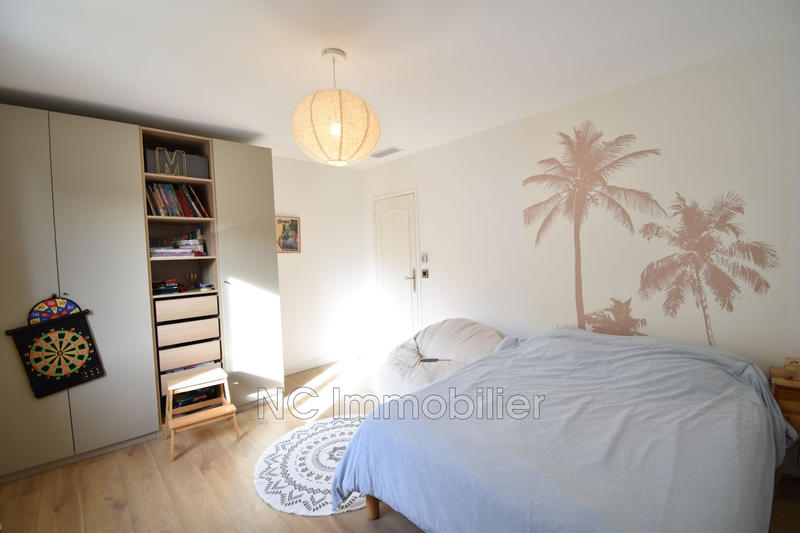 Maison - 205 m² - 7 pièces