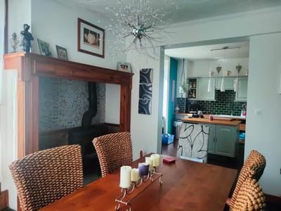 Maison - 146 m² - 7 pièces