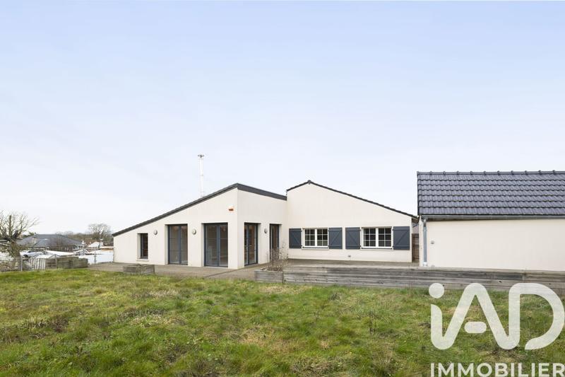 Maison - 200 m² - 7 pièces