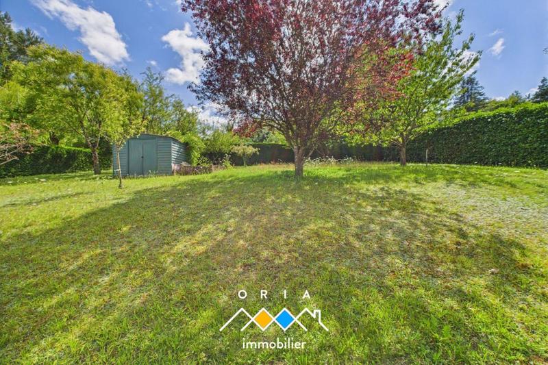 Maison - 180 m² - 9 pièces