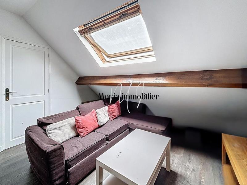 Pavillon - 160 m² - 7 pièces