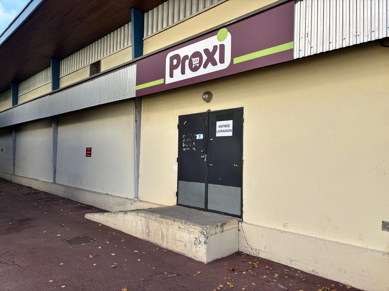 Local commercial - 180 m²