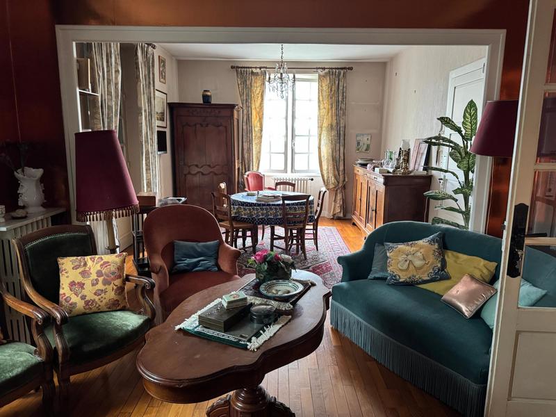 Maison - 192 m² - 9 pièces