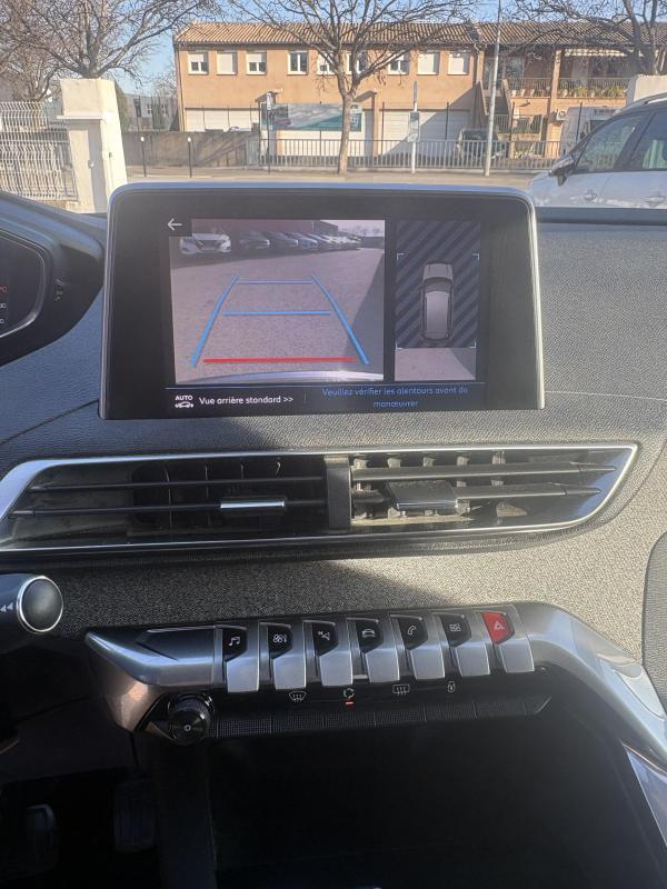Peugeot 3008 131cv Bluehdi Allure Eat8 Boite Auto