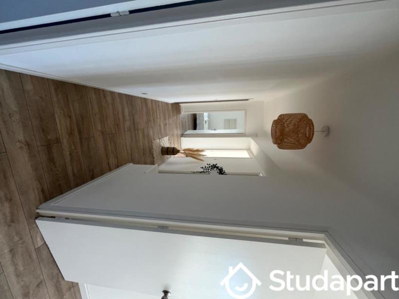 Chambre - 12 m² - 1 pièce