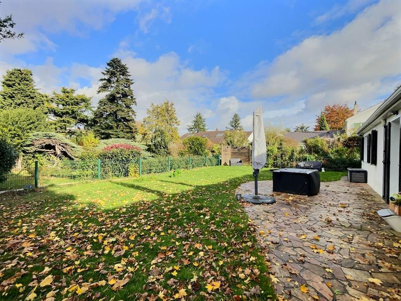 Maison - 140 m² - 8 pièces