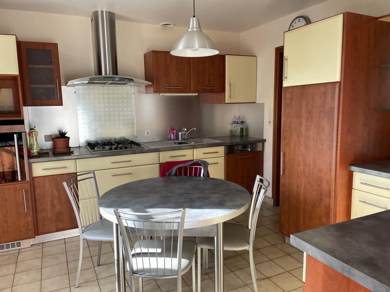 Maison - 137 m² - 6 pièces