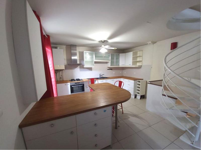 Maison traditionnelle - 106 m² - 4 pièces