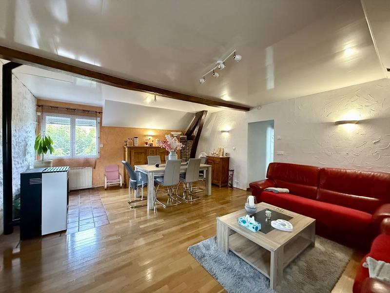 Maison - 163 m² - 7 pièces