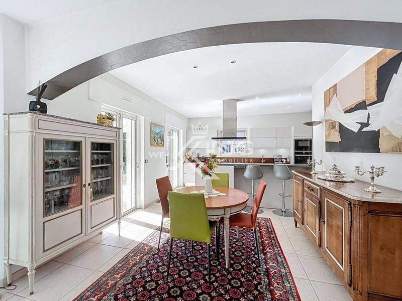 Villa - 178 m² - 6 pièces