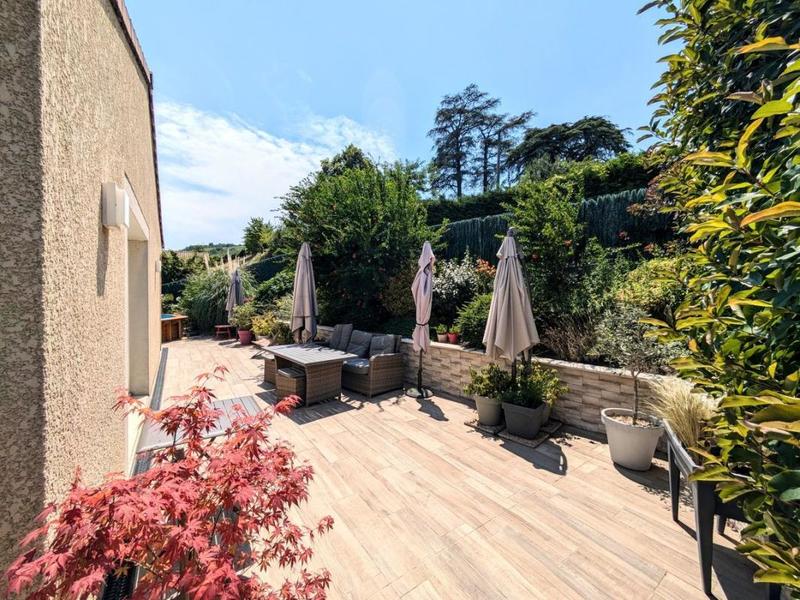 Maison - 100 m² - 6 pièces