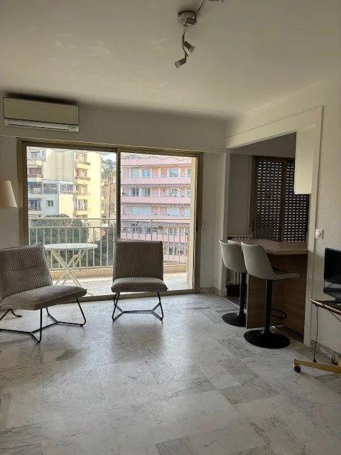 Studio - 26 m² - 1 pièce