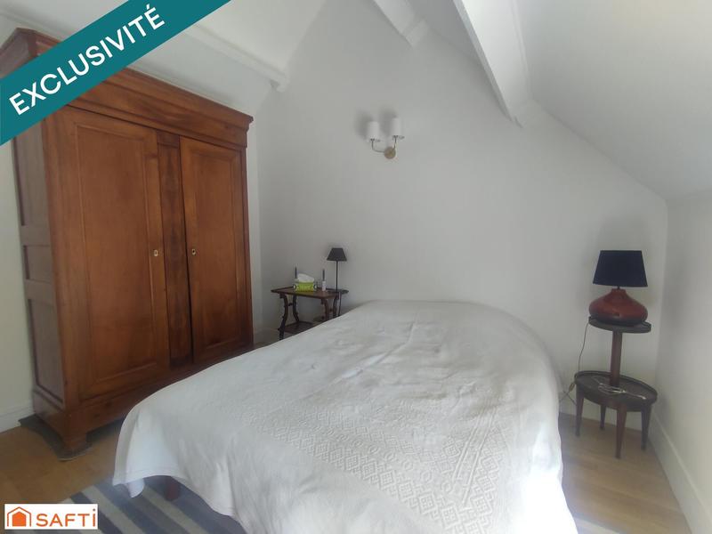 Maison - 275 m² - 8 pièces