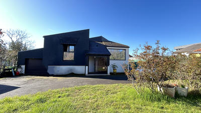 Maison - 190 m² - 6 pièces