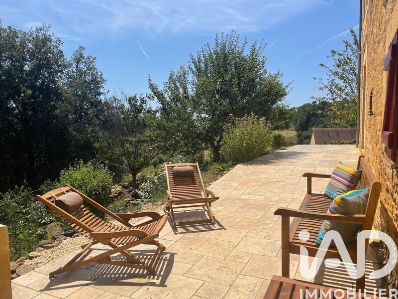 Maison - 230 m² - 6 pièces