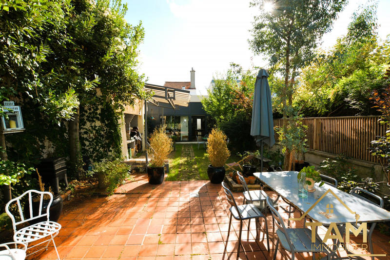 Maison - 165 m² - 6 pièces