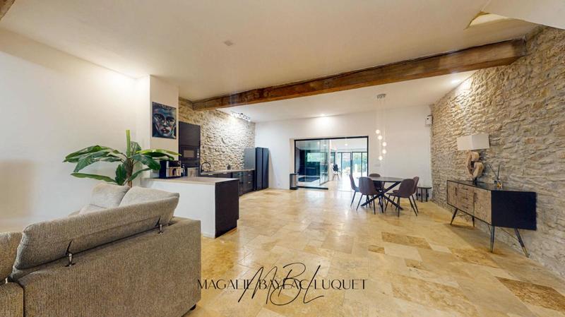 Maison - 164 m² - 5 pièces