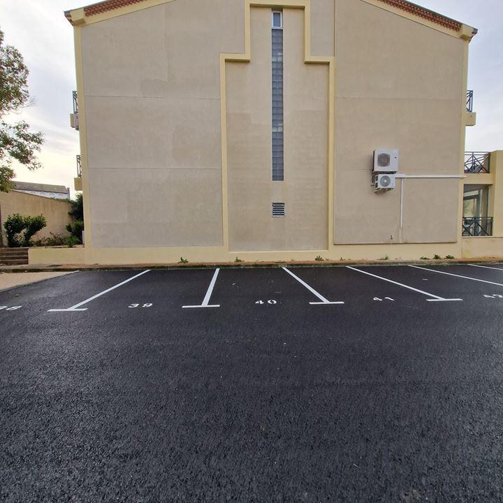 Parking / Garage - 12 m²