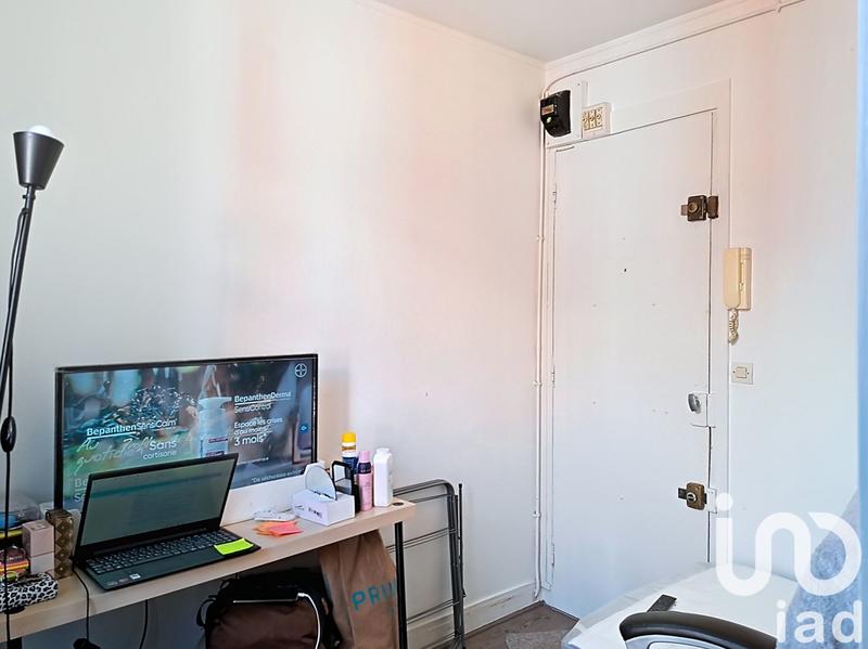 Studio - 9 m² - 1 pièce