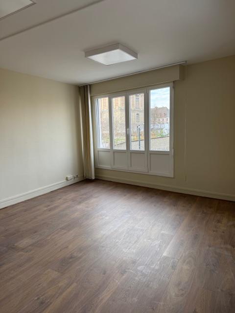 Fonds de commerce - Bureau - 65 m²