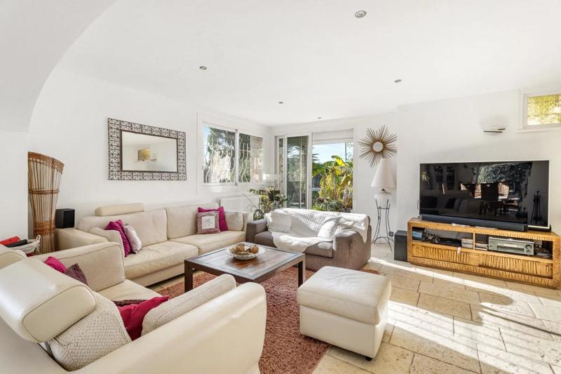 Mas - 262 m² - 7 pièces