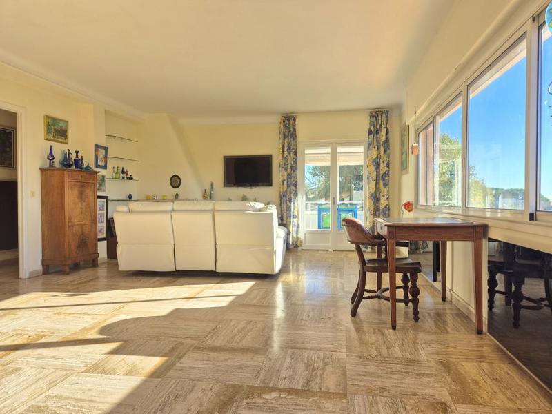 Appartement - 140 m² - 4 pièces