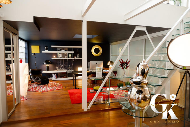 Loft - 393 m² - 9 pièces