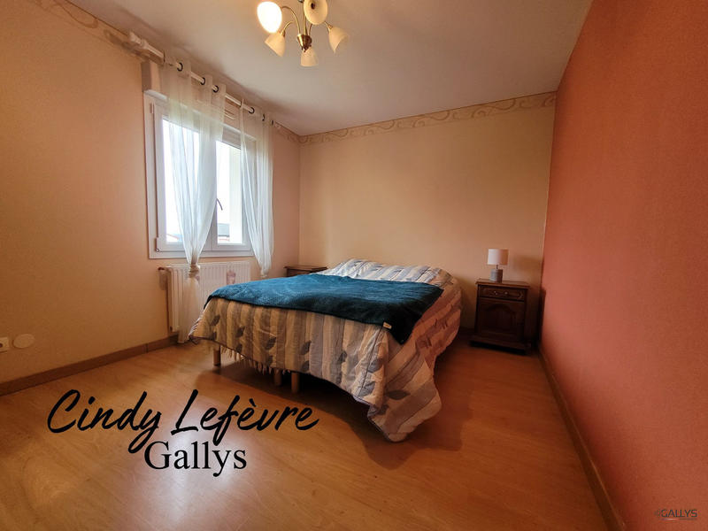 Maison - 94 m² - 5 pièces