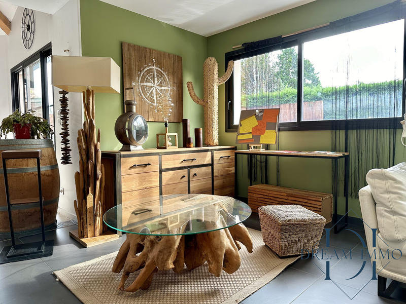 Villa - 400 m² - 12 pièces