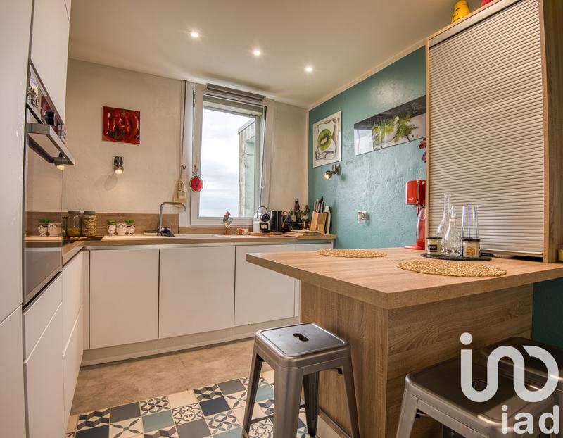 Appartement - 85 m² - 5 pièces