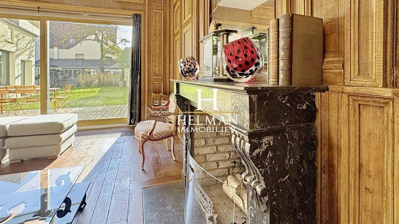 Maison - 348 m² - 11 pièces