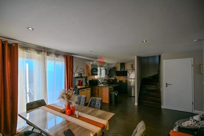 Maison - 85 m² - 4 pièces