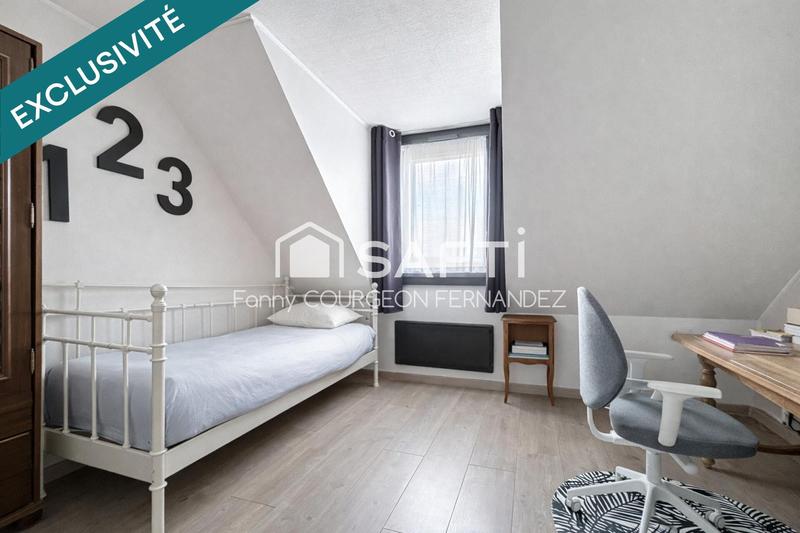 Maison - 159 m² - 8 pièces