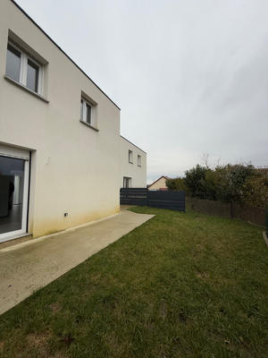 Maison - 96 m² - 5 pièces