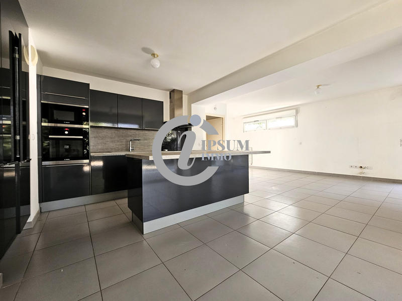 Appartement - 96 m² - 4 pièces